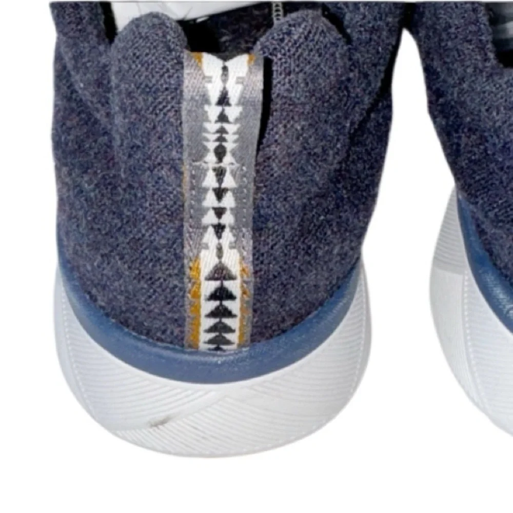 Pendleton Womens Navy Heather Wool Water Resistant Sneaker Shoes Size 9 Washable